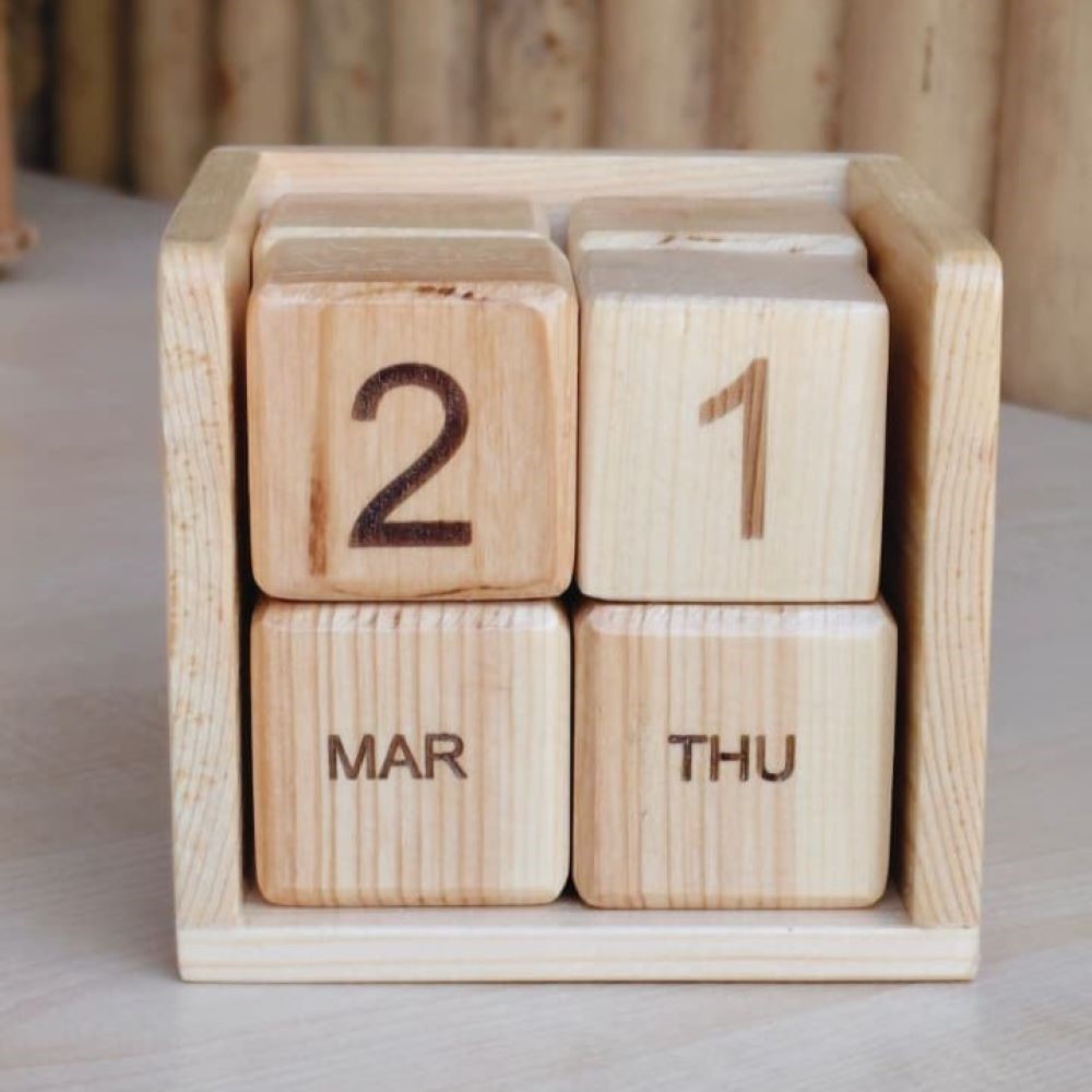 Wooden Cube Calendar
