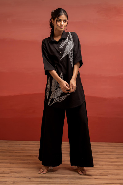 Black Solid Cotton Shirt and Pants Co-ord Set with Thread Work