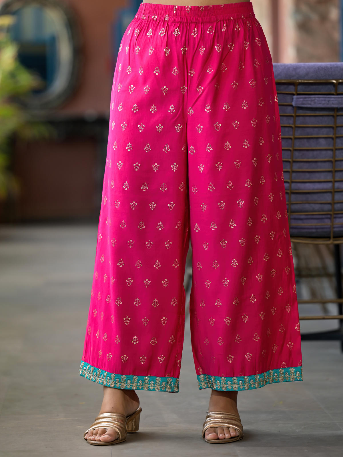 Fuchsia Ethnic Motif Printed Georgette Shrug Inner & Pant Set With Sequins
