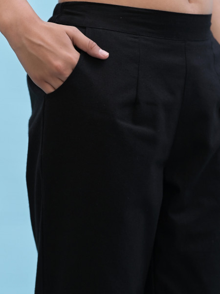 Juniper Women Black Solid Cotton Pants With Partially Elasticated Waistband And Two Side Pockets