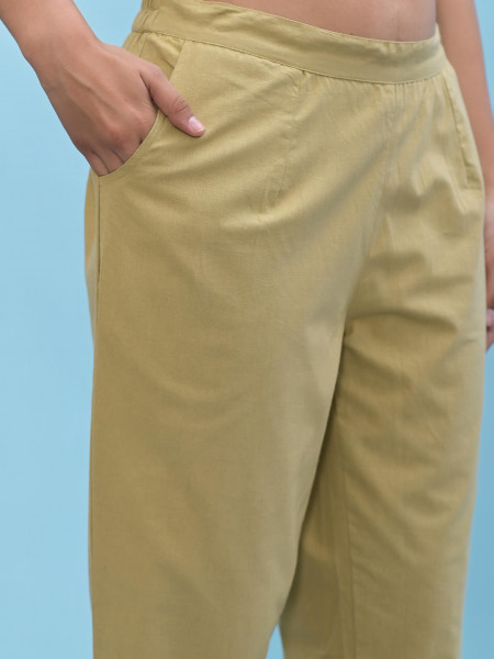 Juniper Women Olive Solid Cotton Pants With Partially Elasticated Waistband And Two Side Pockets