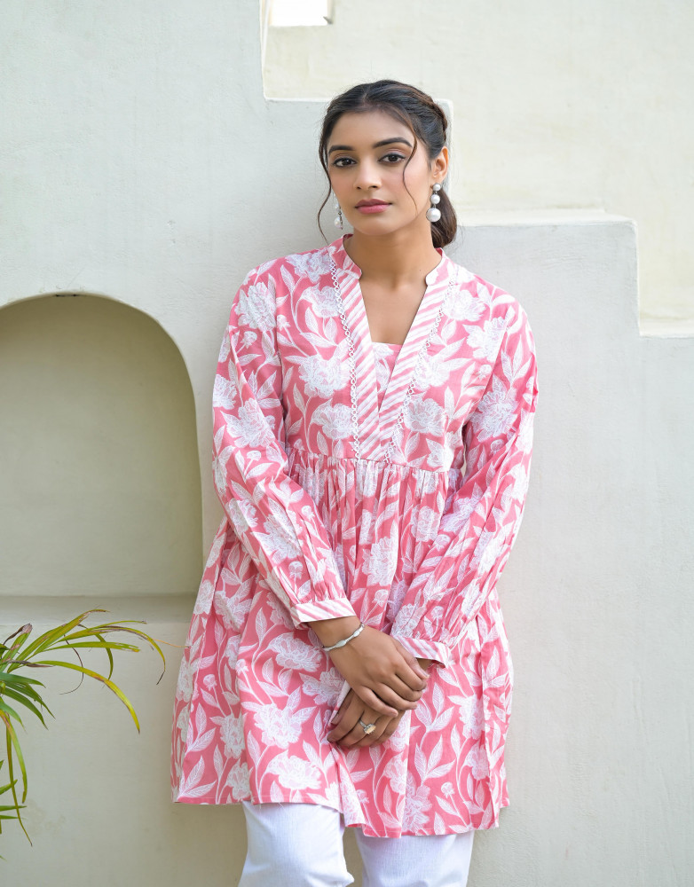 Peach Floral Printed Cotton Tunic With Lace