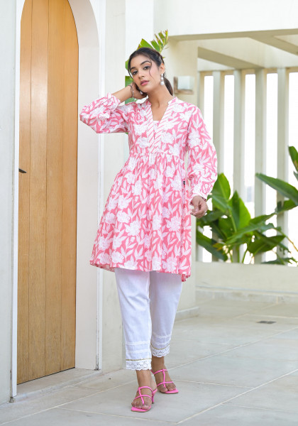 Peach Floral Printed Cotton Tunic With Lace