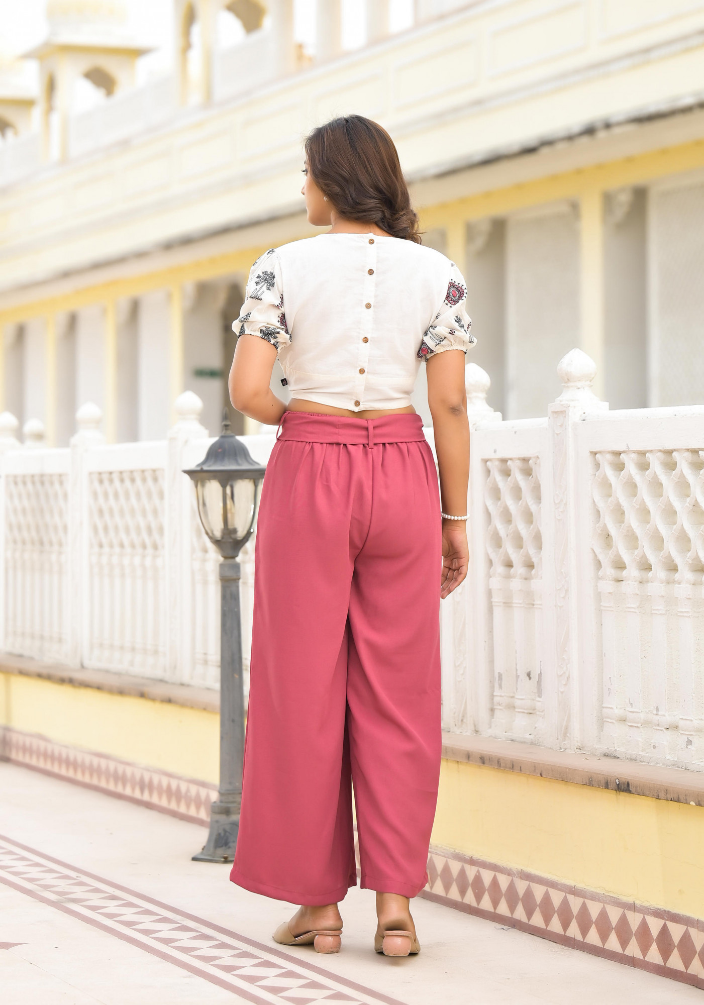 Ivory & Pink Solid Cotton Co-Ord Set With Thread Work