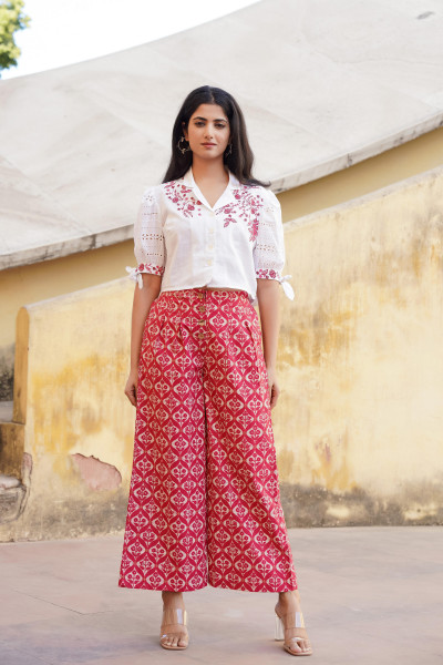 Off White & Maroon Floral Printed Viscose Top & Pant With Thread Work