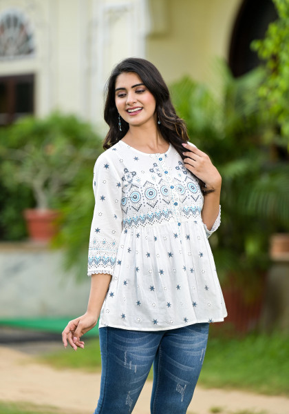 White Ethnic Motif Printed Cotton Tunic With Lace &amp; Buttons