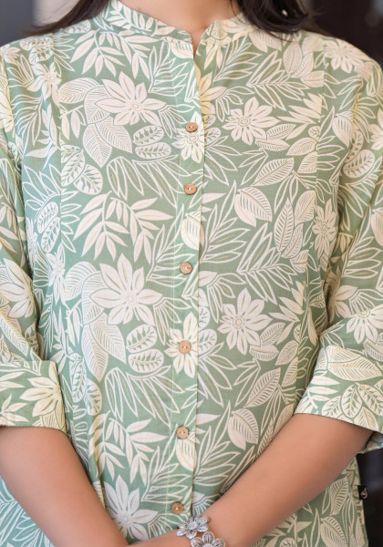 GREEN Floral Printed Poly Cotton Kurta and Pant Set