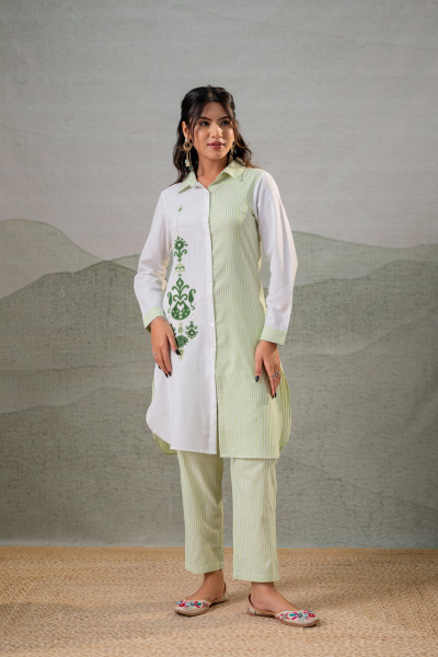 LightGreen & White Divide Embroidered Panel Kurta Set