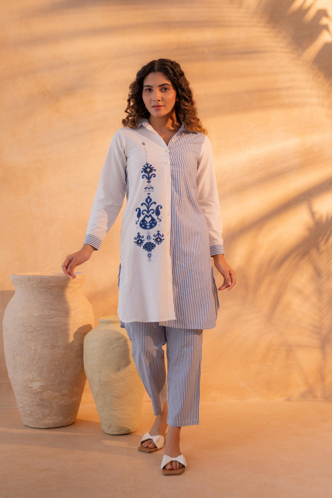 NavyBlue &amp; White Divide Embroidered Panel Kurta Set