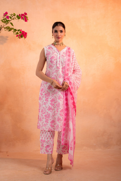 Pink Whisper Floral Kurta Pant And Dupatta Set