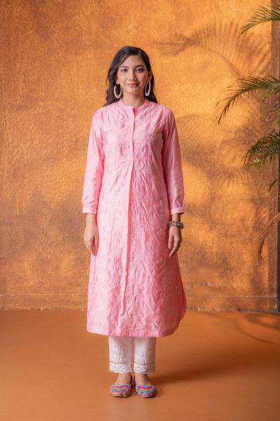 Gulnaar Peach Foil Print Kurta