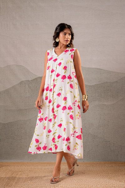 Gulbahar Off-White Floral Flared Kurta