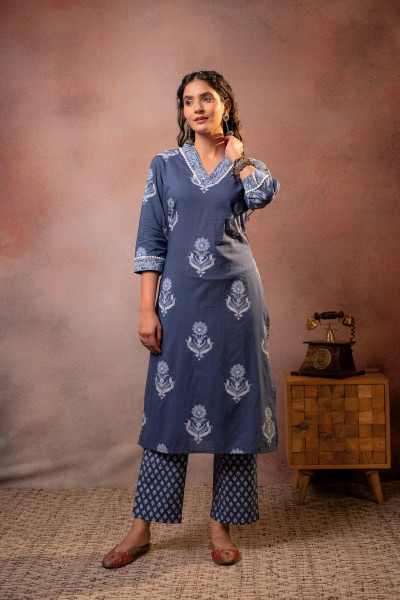 Slate Bloom Heritage Print Kurta Set
