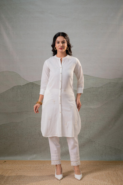 Cotton Bloom White Textured Straight Kurta