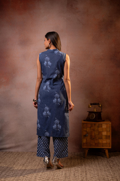 Indigo Vana Sleeveless Heritage Kurta Set