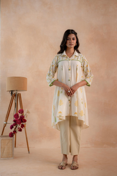Off-White Garden Printed A-Line Tunic Kurta