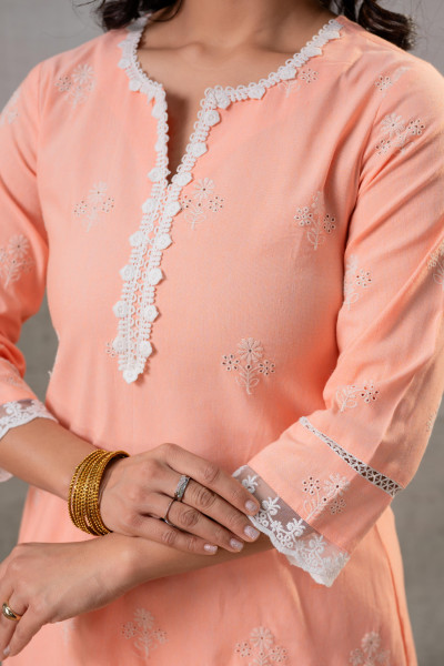 Peach Noor Scallop Schiffli Kurta Set