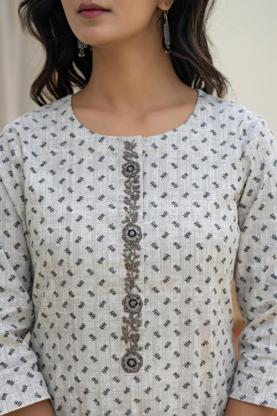 Grey Floral Printed Cotton Kurta with Thread