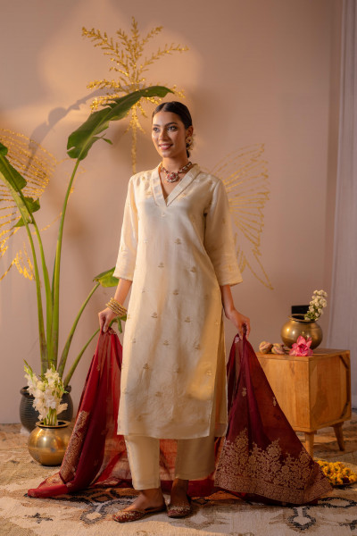 Off-White Kurta Set with  Maroon Gold Buti Dupatta
