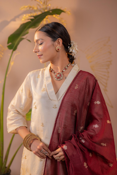Off-White Kurta Set with  Maroon Gold Buti Dupatta