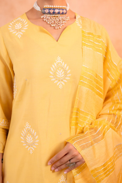 Yellow Ethnic Buti Kurta Set with Textured Dupatta