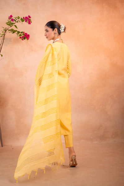 Yellow Ethnic Buti Kurta Set with Textured Dupatta