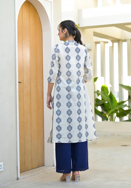 Natural Ikat Printed Cotton Kurta With Button Closure