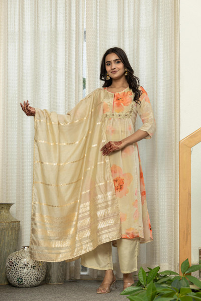 Off White Floral Printed Viscose Kurta Pant And Dupatta Set With Beads & Sequins