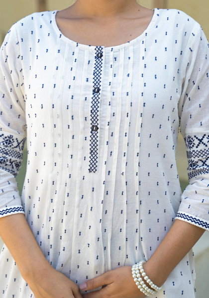 White Ethnic Motif Printed Cotton Tunic With Buttons