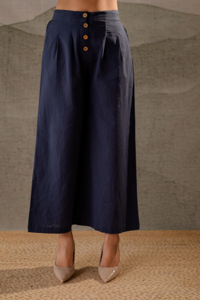 Off-White Scallop Bloom Top with Navy Tailored Pants