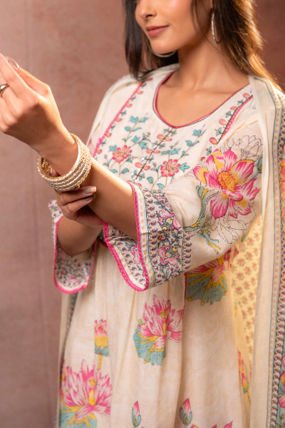 OffWhite Lotus Bloom Suit Set