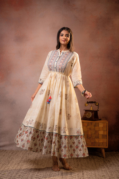 Off-White Rajvansh Heritage Anarkali Dress