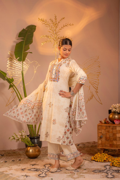 Off-White Embroidered  Kurta Set with Dupatta