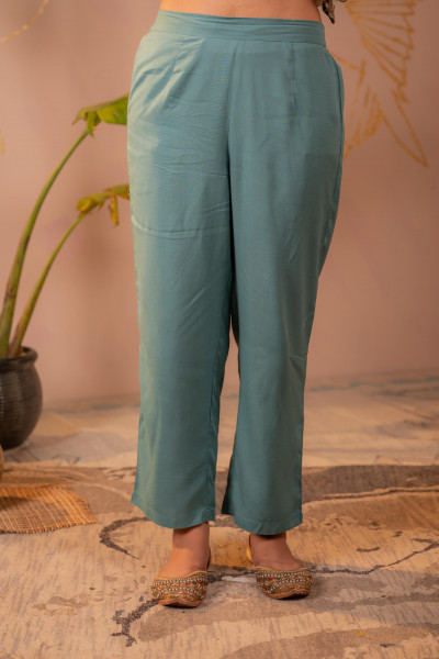 Ivory Meadow Bloom Kurta Pant And Dupatta Set