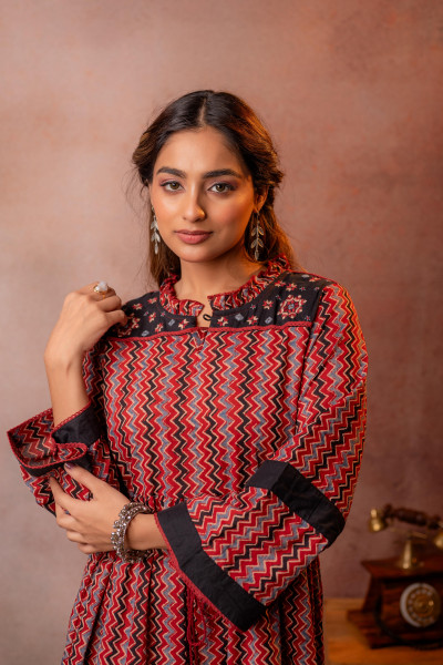 Maroon & Black Chevron Printed Flared Dress