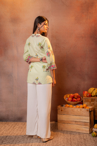 Light Green Palm Pintuck Tunic