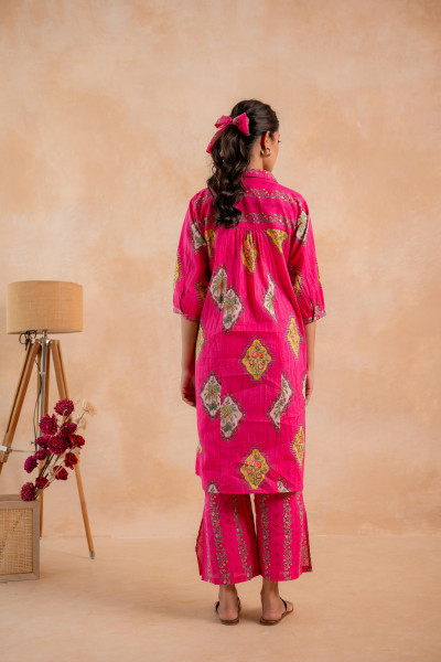 Gulnaar Heritage Print Kurta And Pant Set