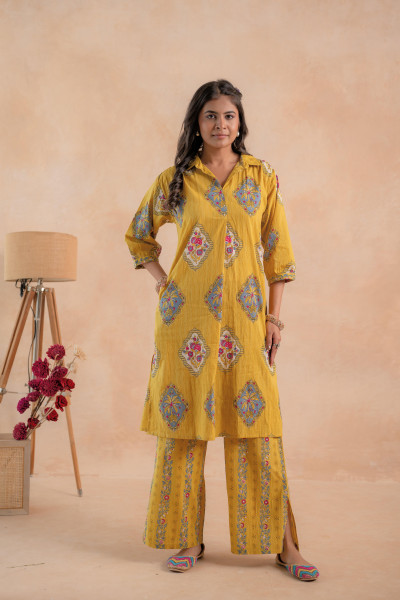 Mustard Heritage Print Kurta And Pant Set