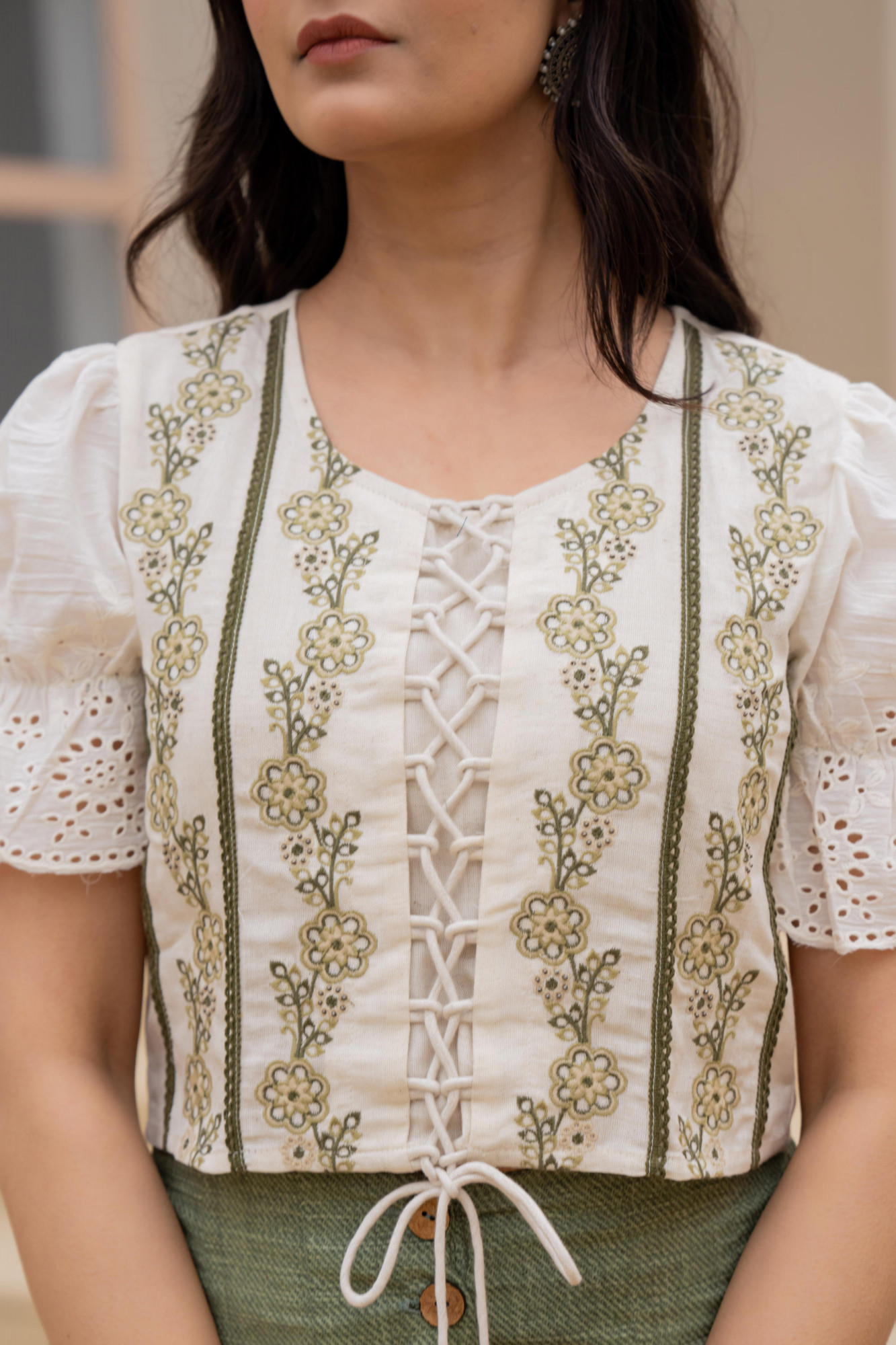 Green Solid Viscose Top & Pant Set With Thread Work & Doris