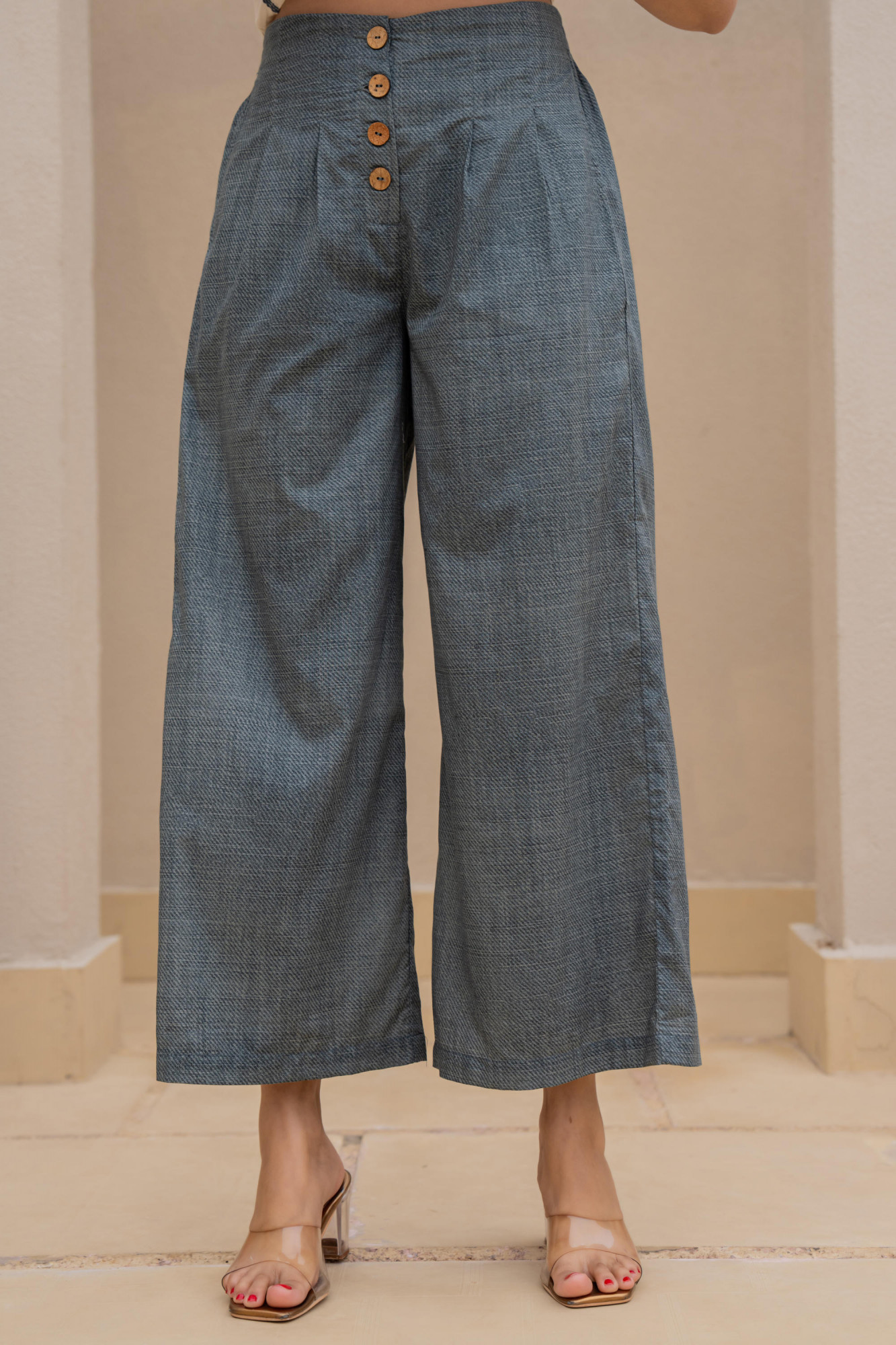 Grey Solid Viscose Top & Pant Set With Thread Work & Doris