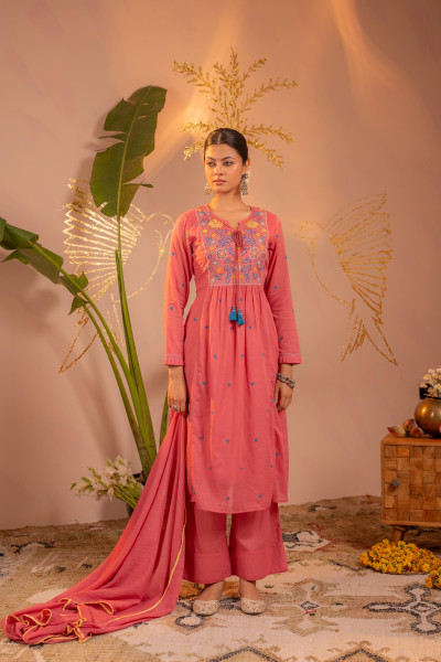 Elegant Onionpink Embroidered Kurta Set with Dupatta