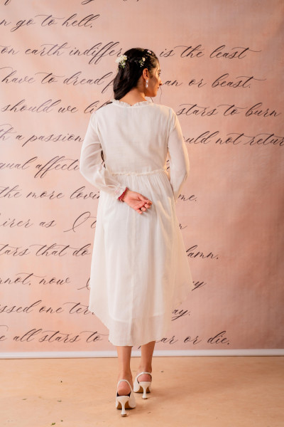 Phool Baari White Embroidered Yoke Kurta