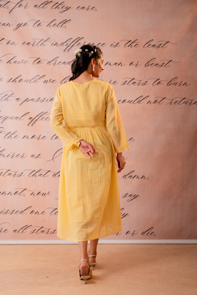 Surajmukhi Bloom Embroidered Anarkali Kurta