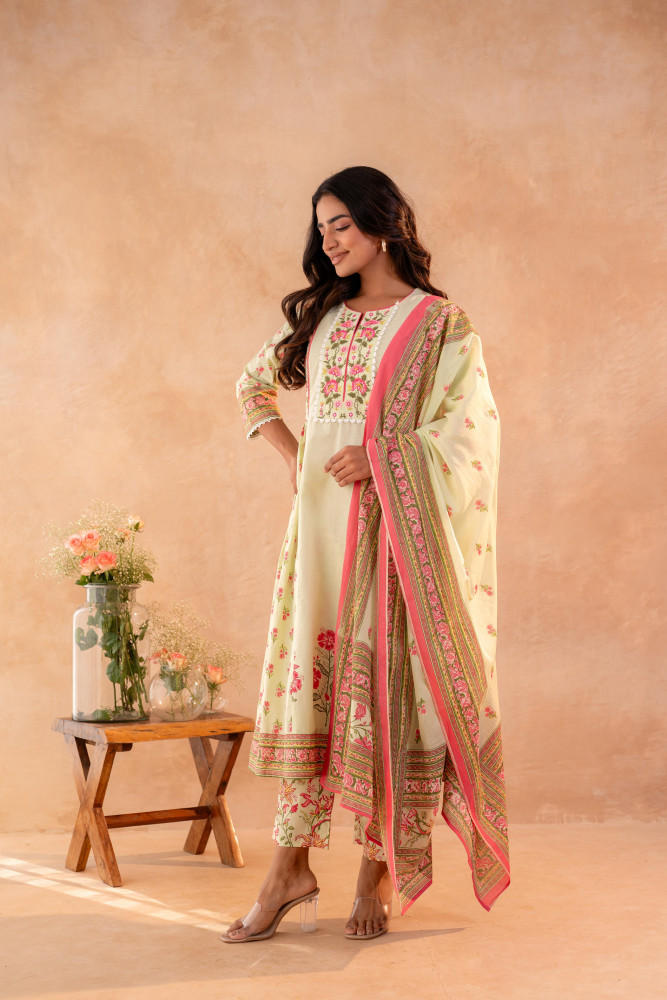 Noor-e-Gul SageGreen Printed Kurta Pant And Dupatta Set