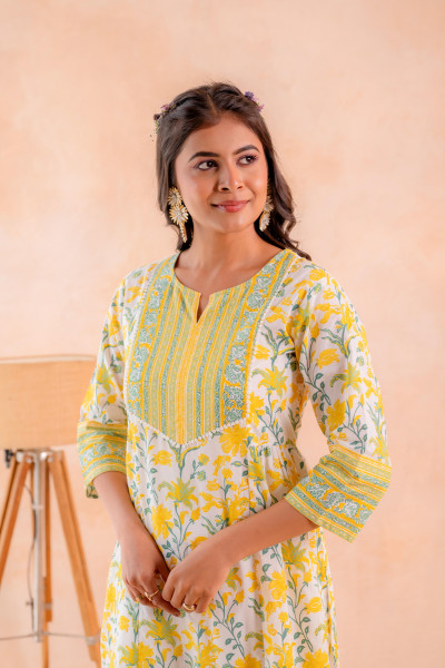 Yellow Blossom Panelled Kurta