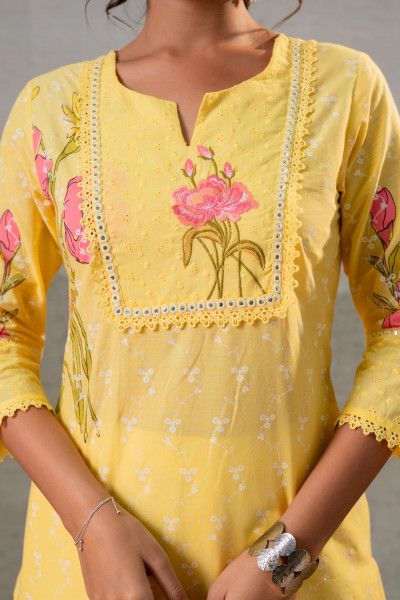 Gulbahaar Yellow Floral Placement Kurta