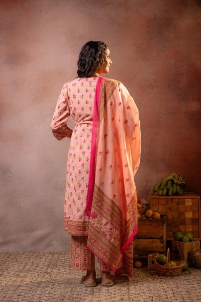 Gulnaar Garden Printed Kurta Pant And Dupatta Set