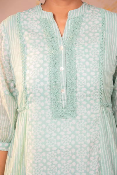 Mint Meadow Panelled Print Kurta Set