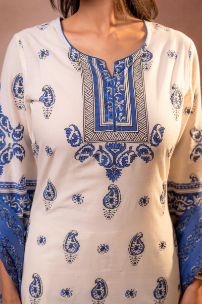 Cream Ethnic Printed Straight Kurta Set with Indigo Dupatta
