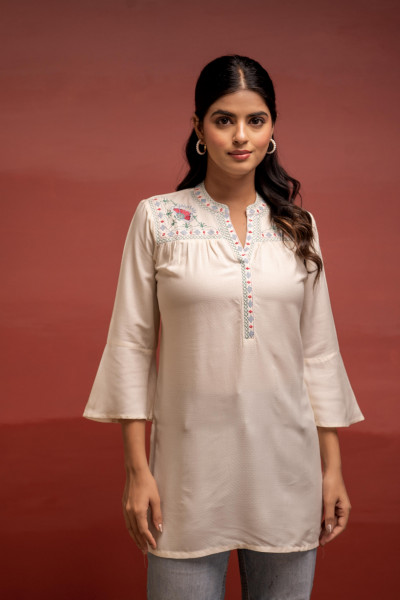 Off White Solid Viscose Tunic with  Thread Work